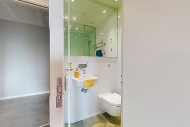 iQ East Court Student Halls, 450 Mile End Road, Mile End, London, E1 4GG - Image 4